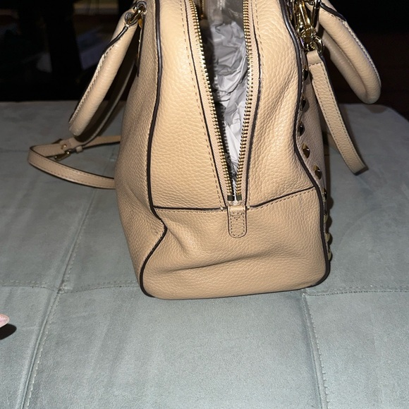 Michael Kors Satchel - Picture 4 of 12